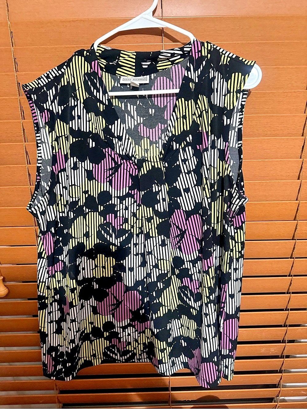 Dana Buchman Abstract Sleeveless Blouse in Black & Pink Size XXL